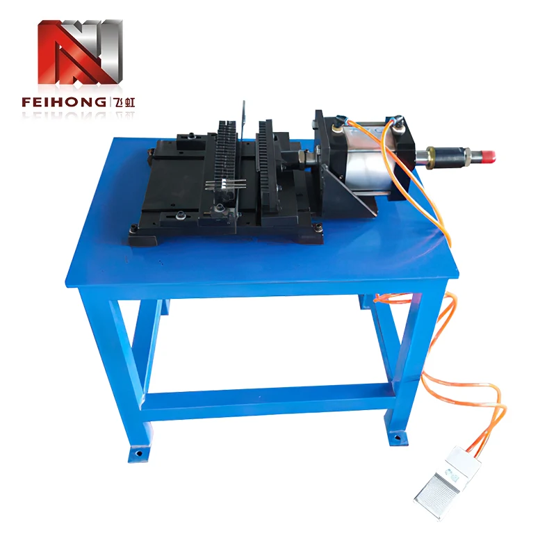 Manual capting apparatus